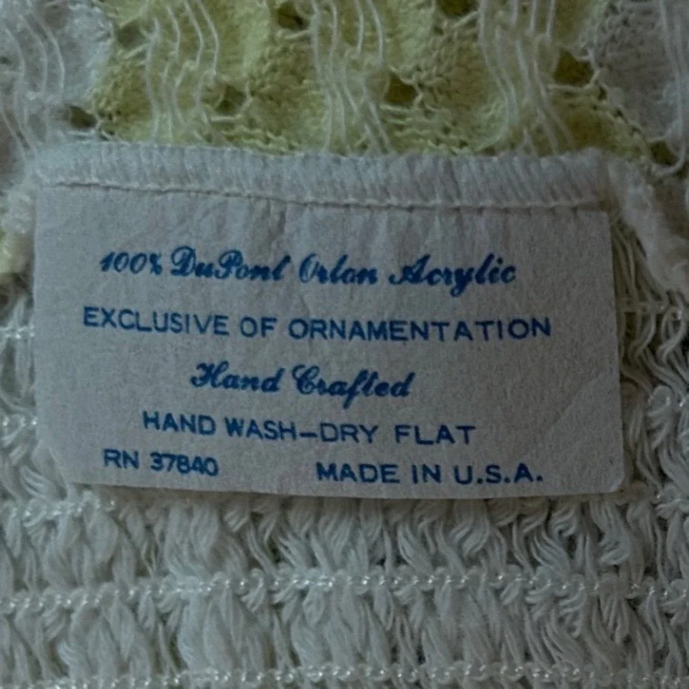 Vintage DuPont Orlon Acrylic Hand Crafted Baby Blanket/Table Topper Yellow White